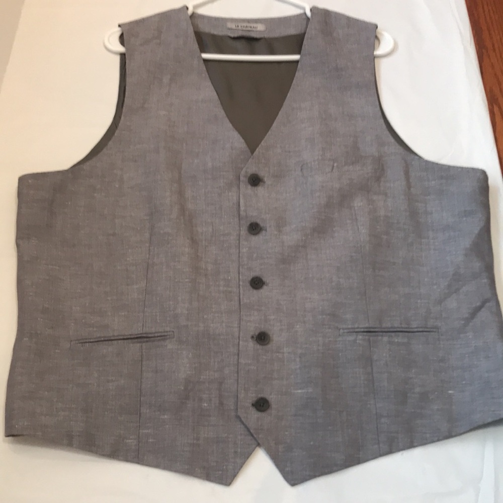 Le Chateau Linen Vest Suit.